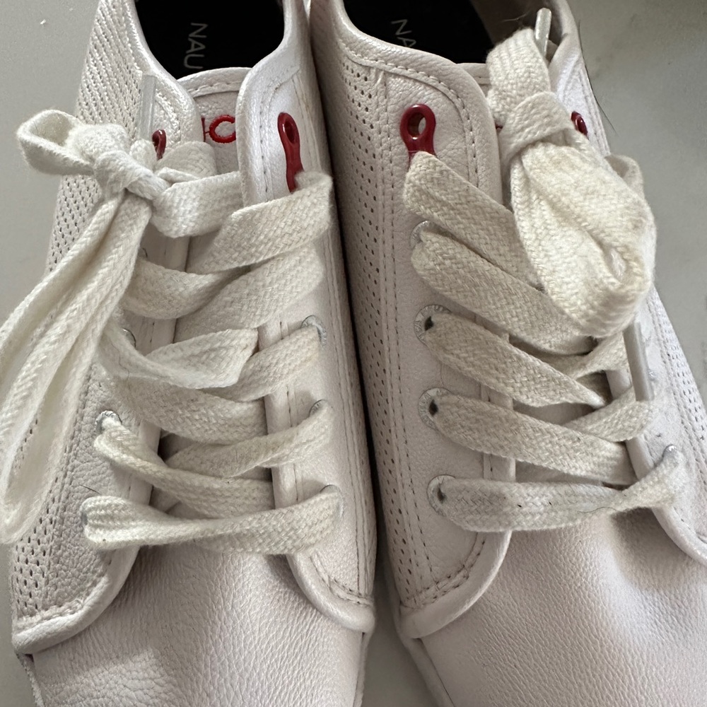 Nautica Lanyard Performance Red & White Women’s Sneakers, Size 9.5 - Picture 5 of 7